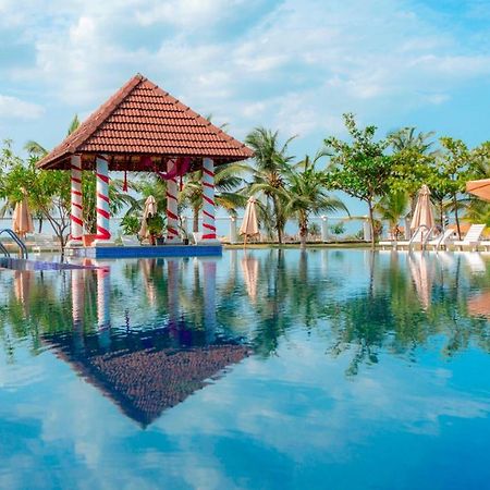 Le Pondy Hotel Puducherry Eksteriør billede