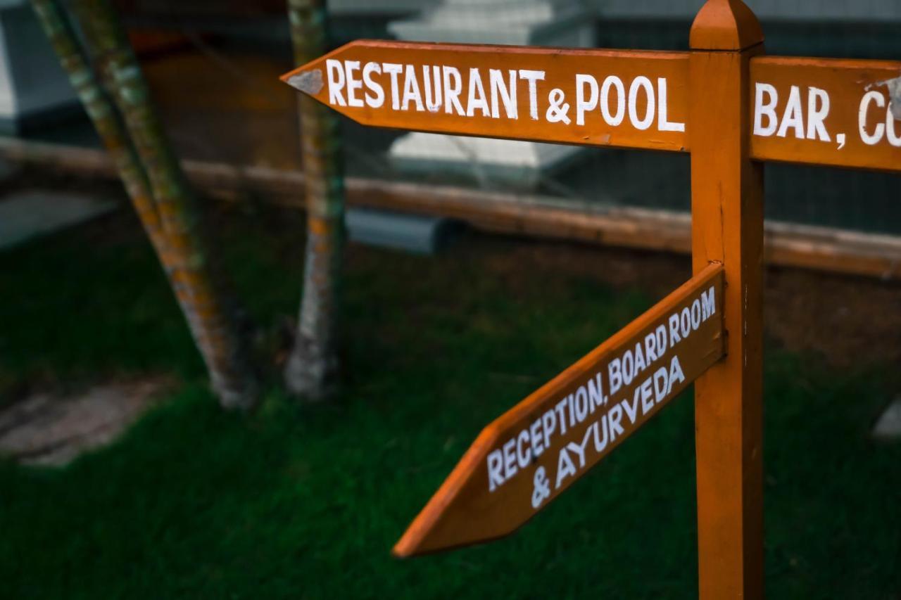 Le Pondy Hotel Puducherry Eksteriør billede