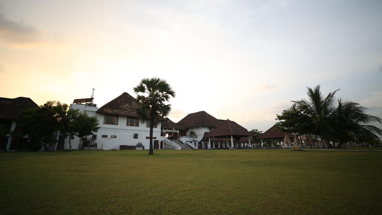 Le Pondy Hotel Puducherry Eksteriør billede