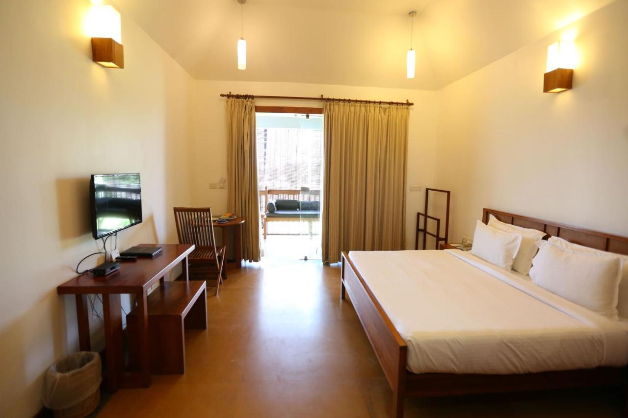 Le Pondy Hotel Puducherry Eksteriør billede