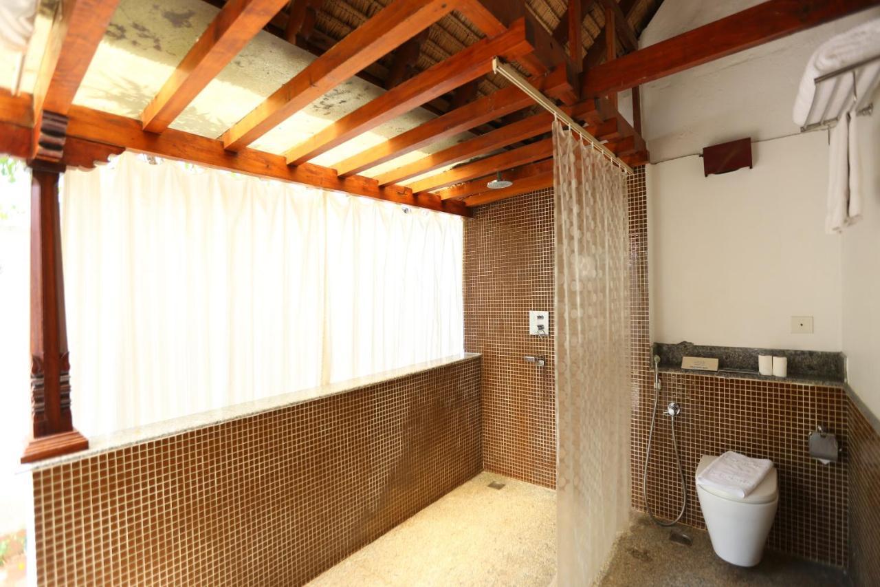 Le Pondy Hotel Puducherry Eksteriør billede