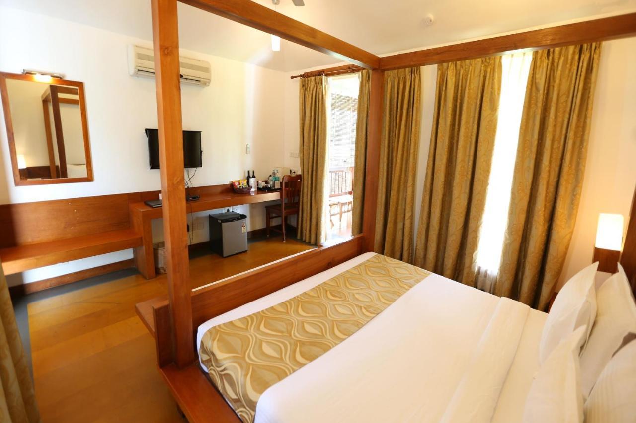 Le Pondy Hotel Puducherry Eksteriør billede