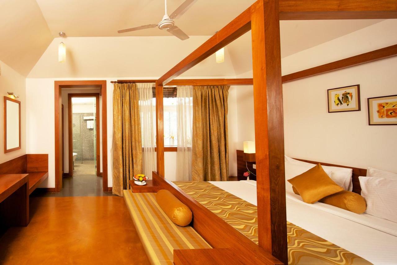 Le Pondy Hotel Puducherry Eksteriør billede